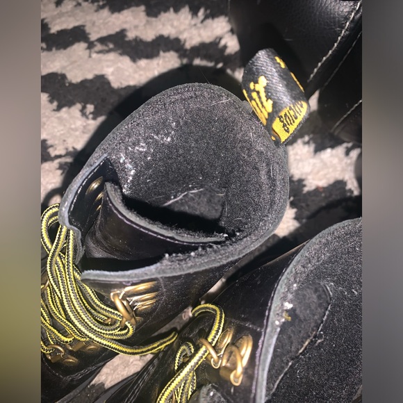 ✨✨Dr Martens Boots ✨✨ - Picture 4 of 5